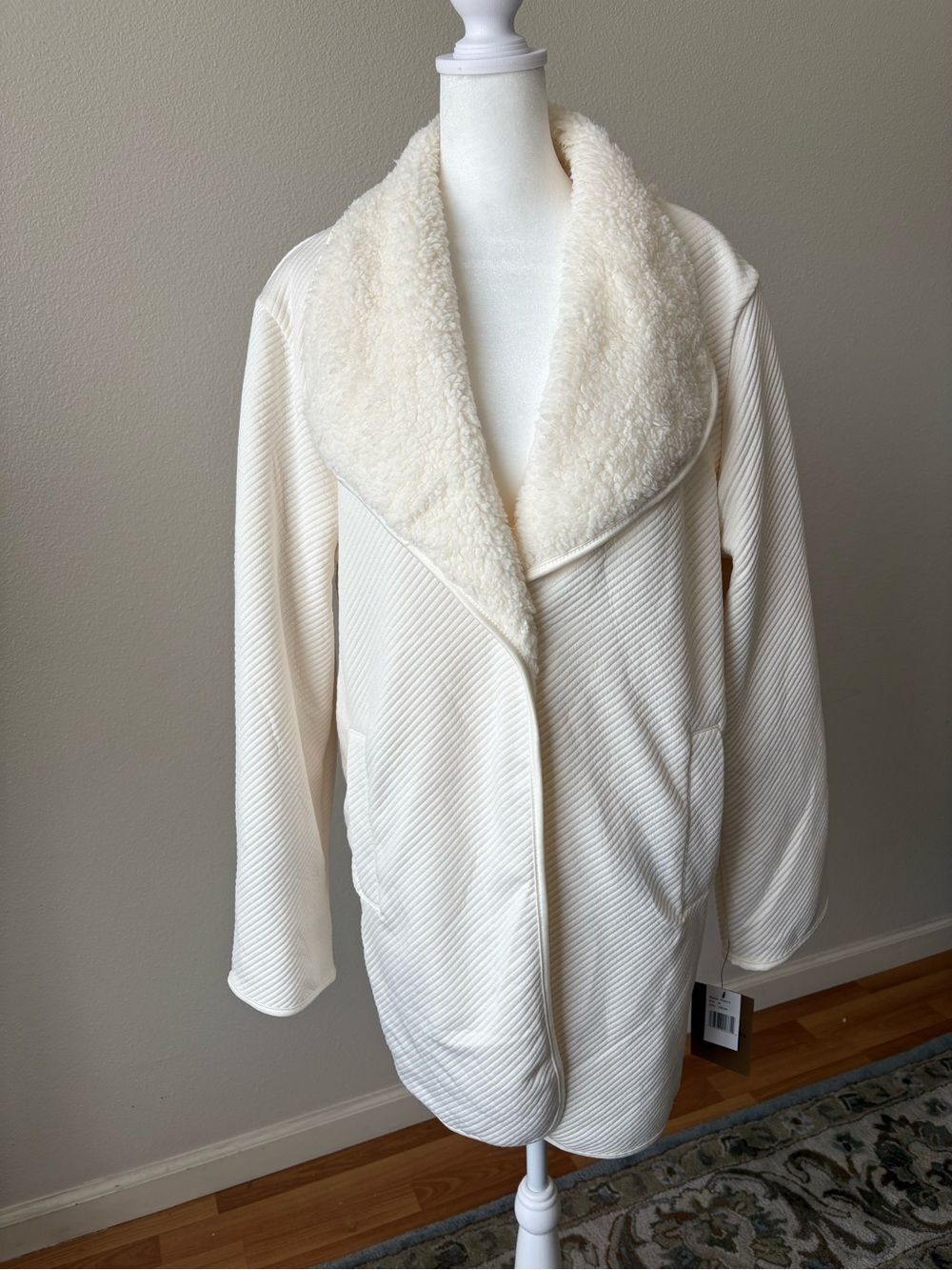 NWT Weatherproof Cream Sherpa-Trim Double-Sided Coat Size M - Picture 2 of 7